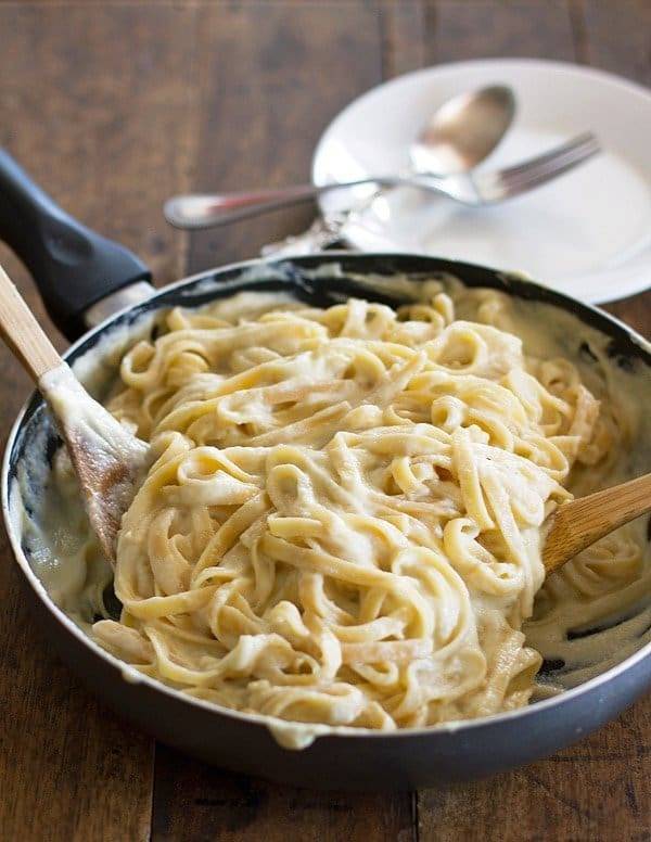 健康FettucenteCauliflower Alfredo