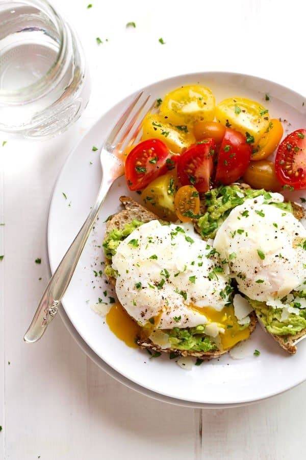 简单偷鸡鸡和Avocado toast配方 如此简单和美味真正健康食品品味从未这么好YUM游戏ichofyum.com